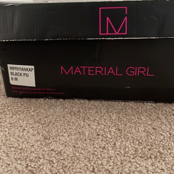 Over the Knee black boots - Picture 6 of 7